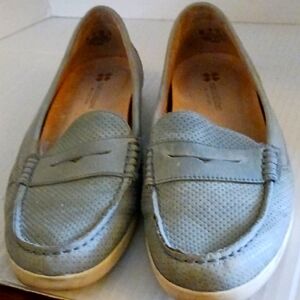 Naturalizer Gray Leather Moccasin Flats Comfortable Slip-On Design Size 9